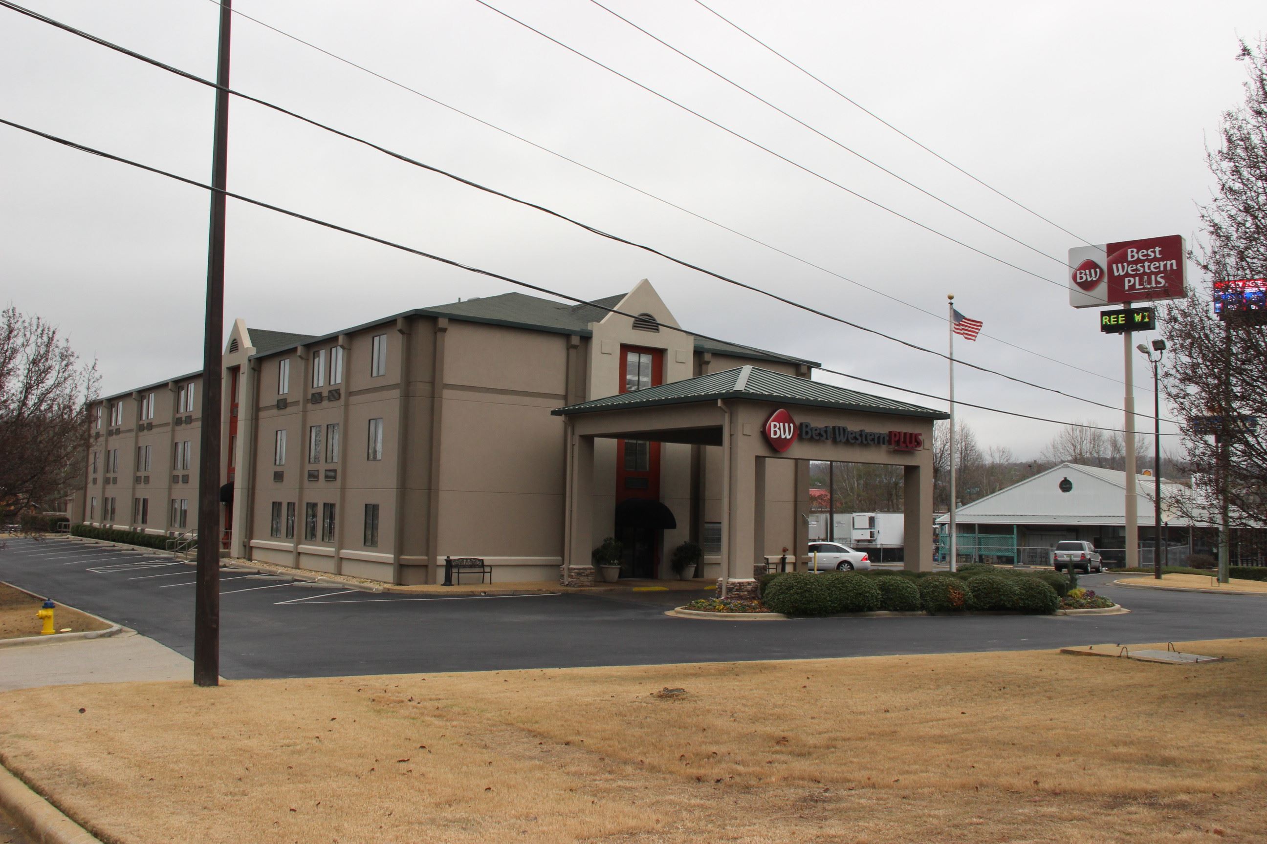 Best Western Plus Oak Mountain Inn