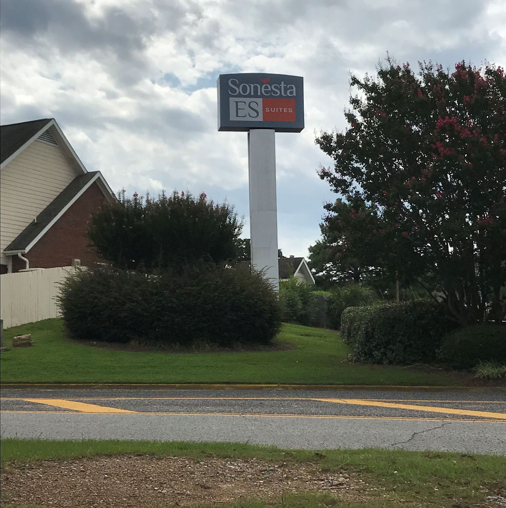 Sonesta Suites Inverness