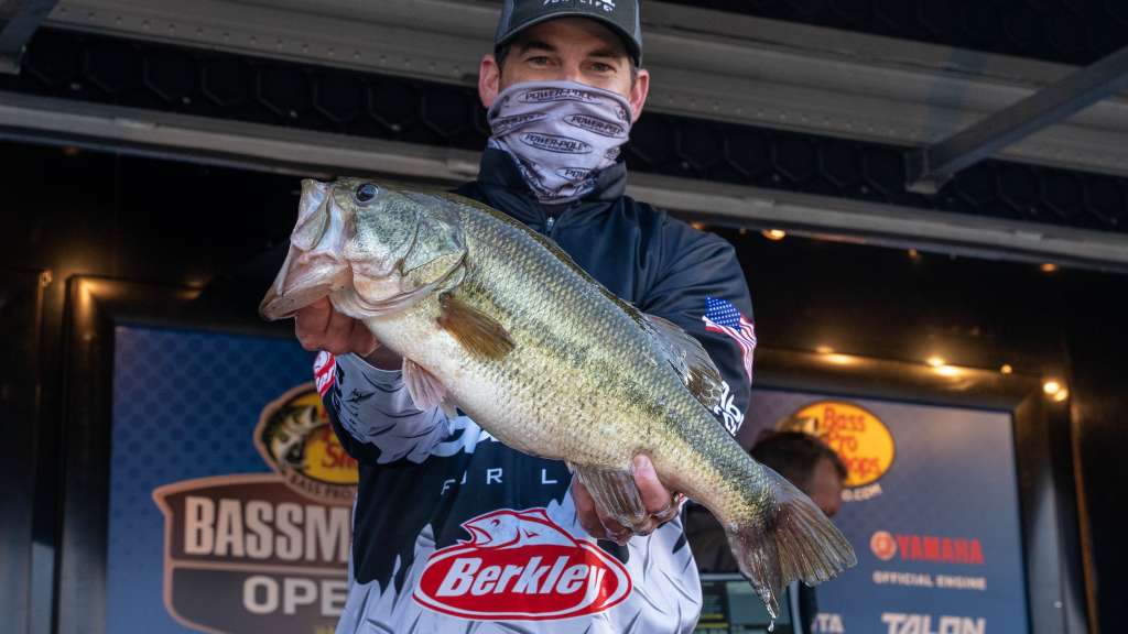 Keith Carson leader Day 2